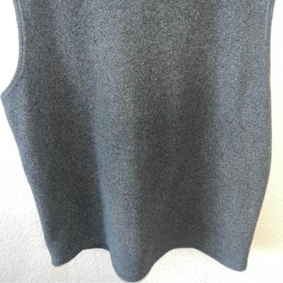 Patagonia Men’s Synchilla Grey with Purple Accents Vest Size XLarge - Picture 2 of 7
